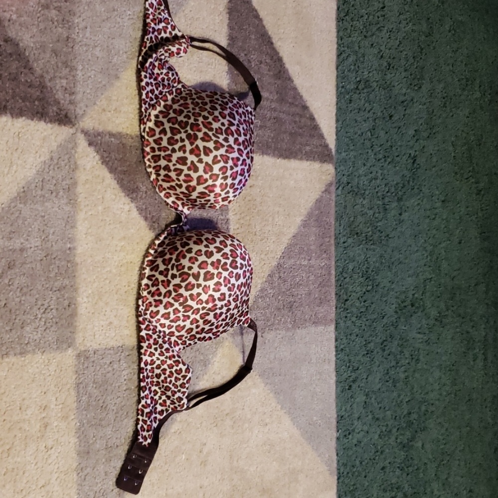 PINK Victoria secret bra